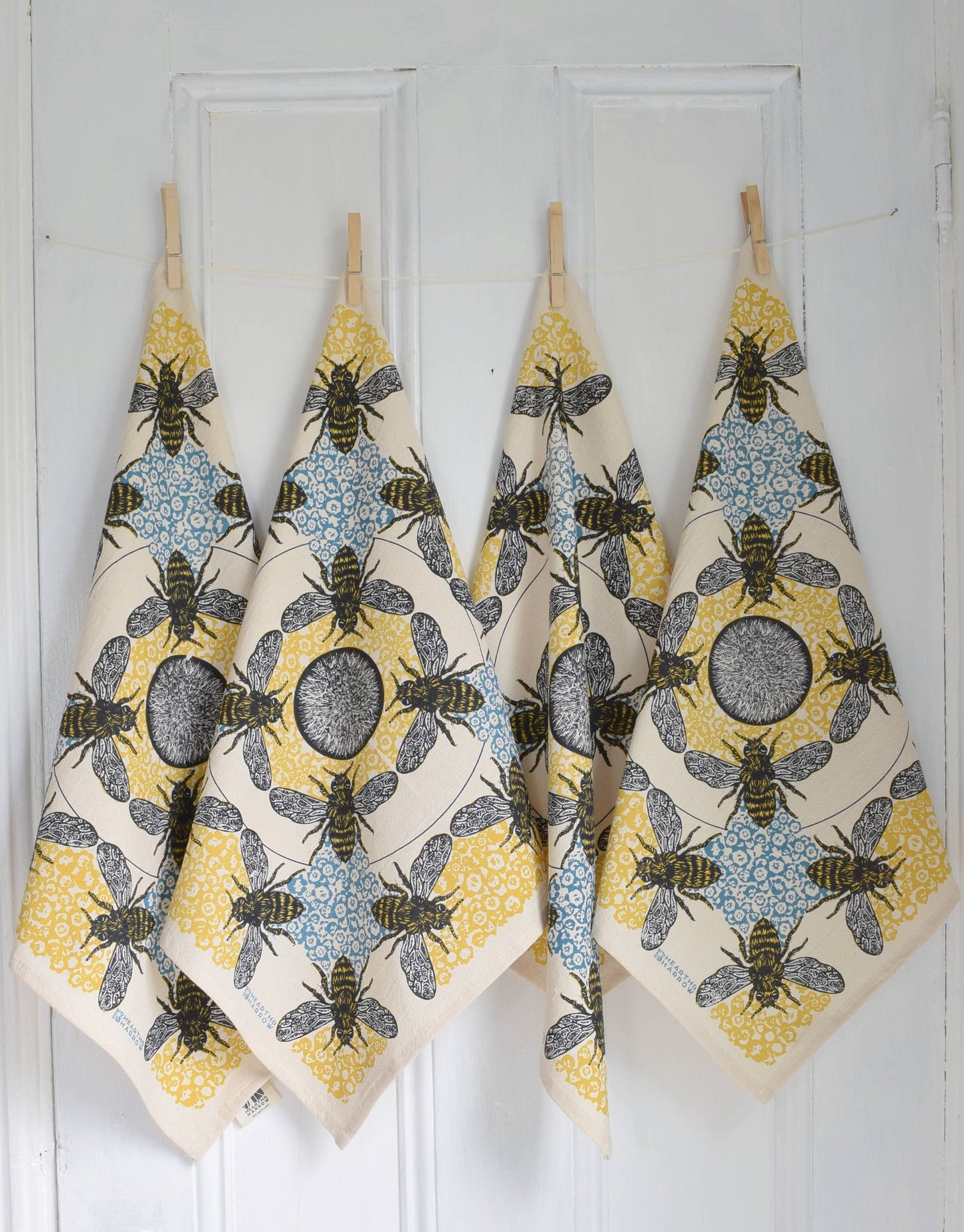 4 Organic Cotton Honeybee Napkins - 20" x 20" - Multicolor