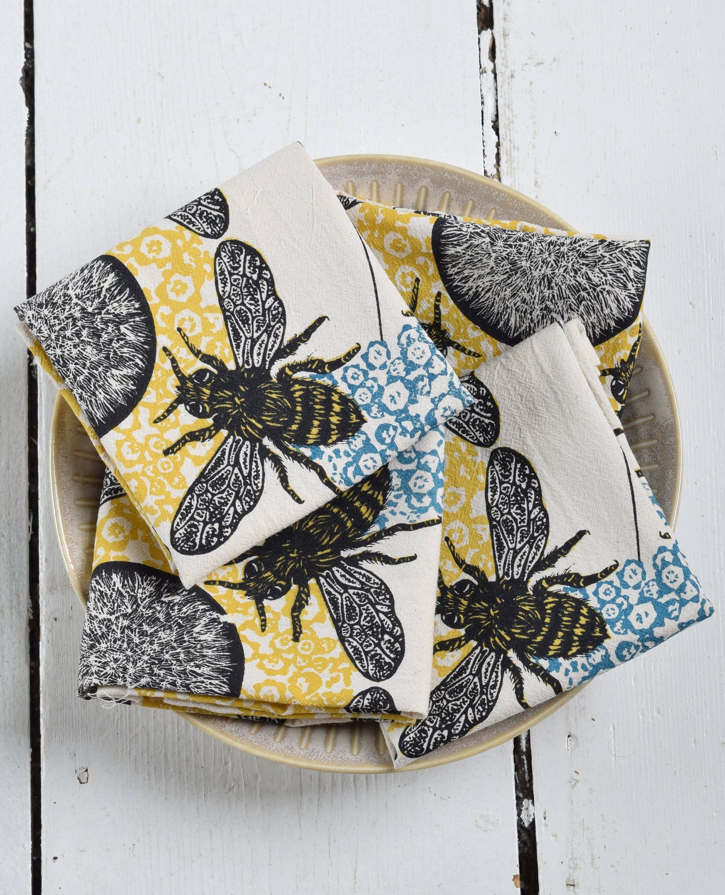 4 Organic Cotton Honeybee Napkins - 20" x 20" - Multicolor